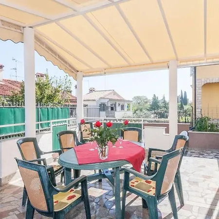 One-bedroom In Holiday home Porec